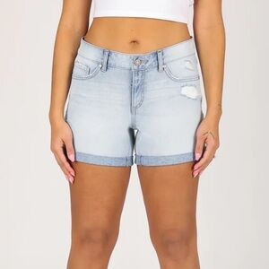Soundstyle Relaxed Fit Light Wash Distressed Denim Shorts, Size 10